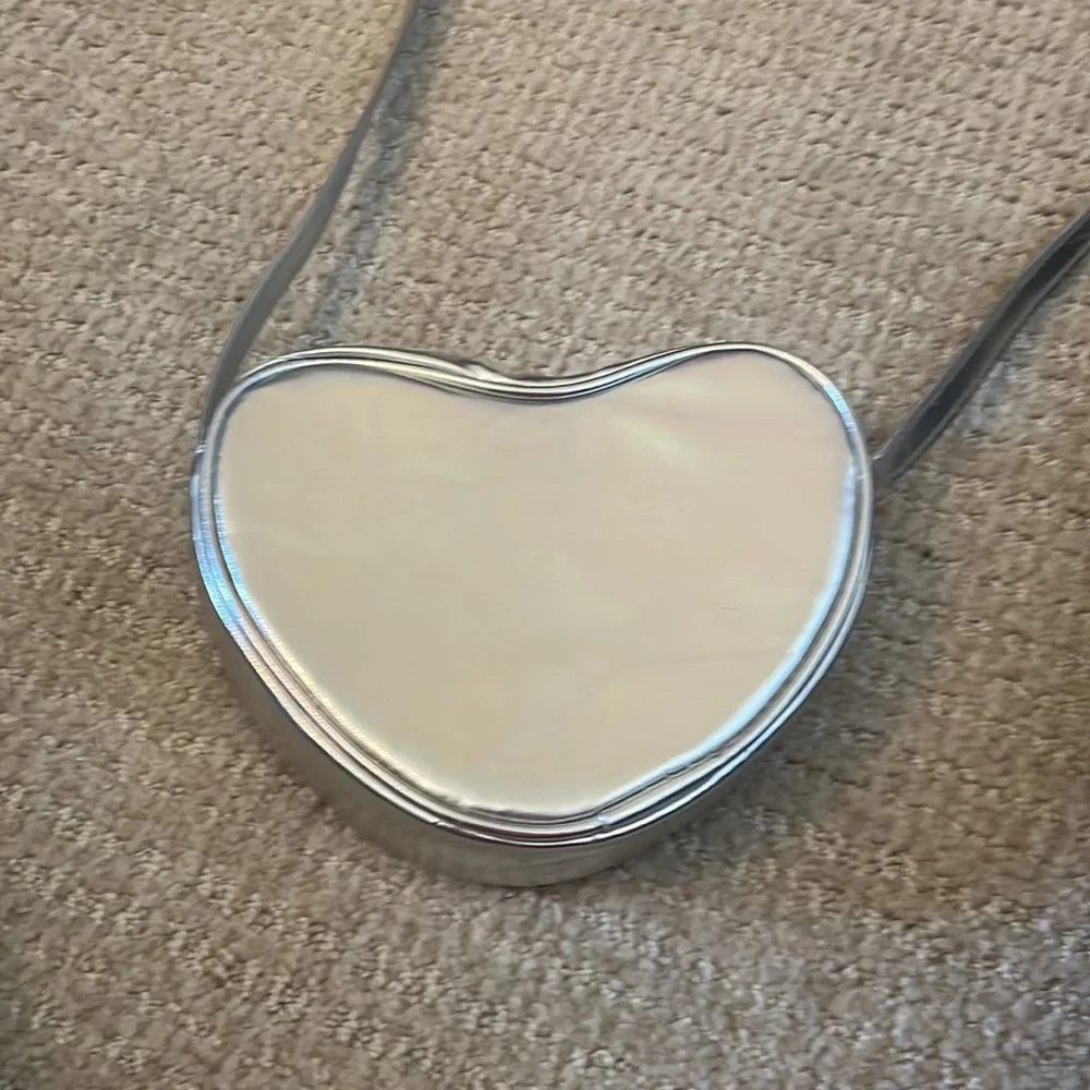 Silver glittery heart purse - Picture 6 of 6